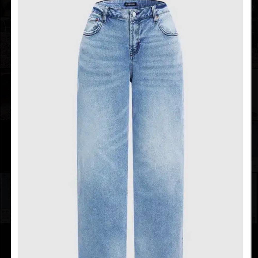 UEC Flamingals Wash Stretchy Mid Waist Straight Leg Jeans